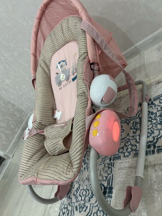 Продам шезлонг Babyton