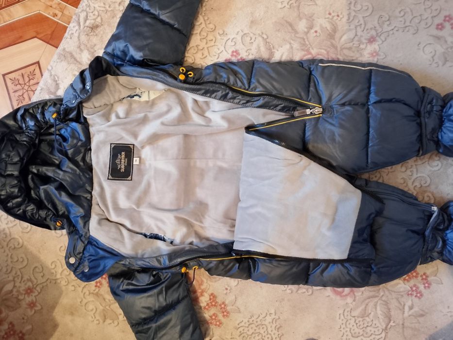 зимний детский комбинезон  и куртка