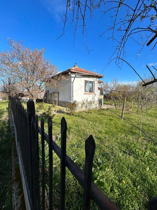 Продава се Къща в с. Аспарухово, Област Бургас - 50 кв.м за 900 €/кв.м - Снимка #10