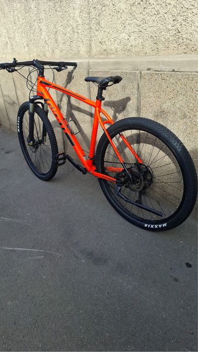 Vand MTB Hardtail Giant Terrago XC roti pe 29“ 12 Viteze
