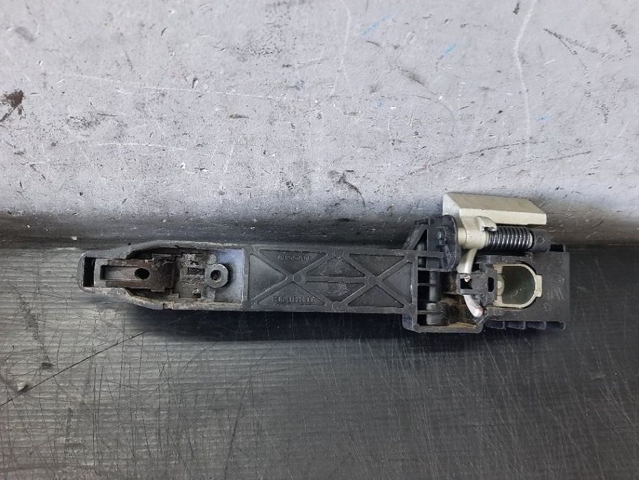 Maner dreapta spate nissan qashqai j10 80610eb300