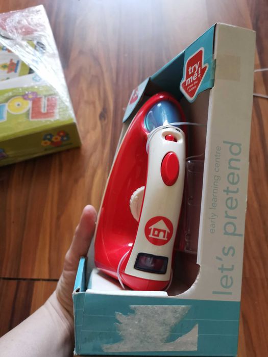 Утюг   игрушечный фирмы ELC