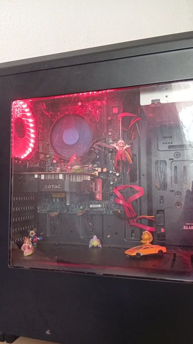Pc gaming de buget dar îți faci trb cu el