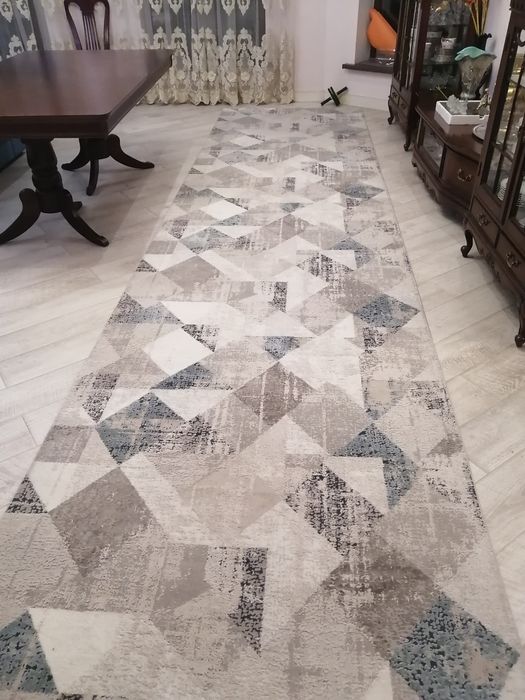 Продам палас 600 см х 142 см.