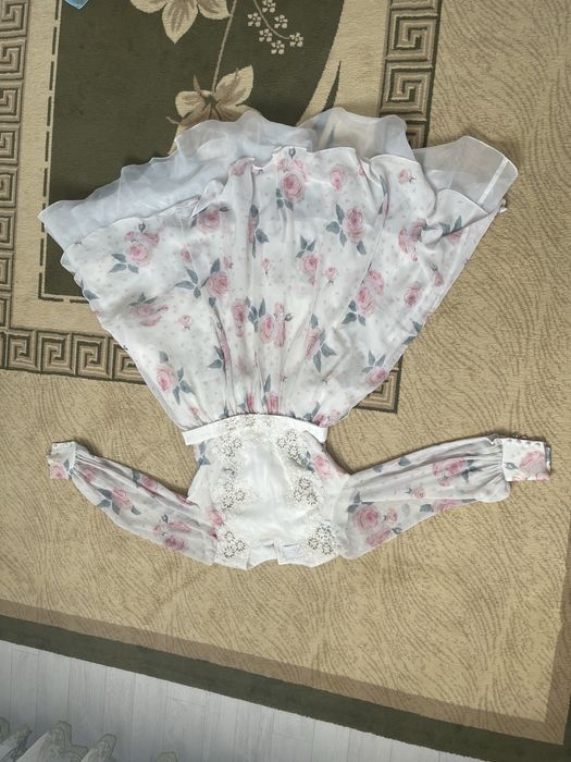 Женская одежда 48/50 размера