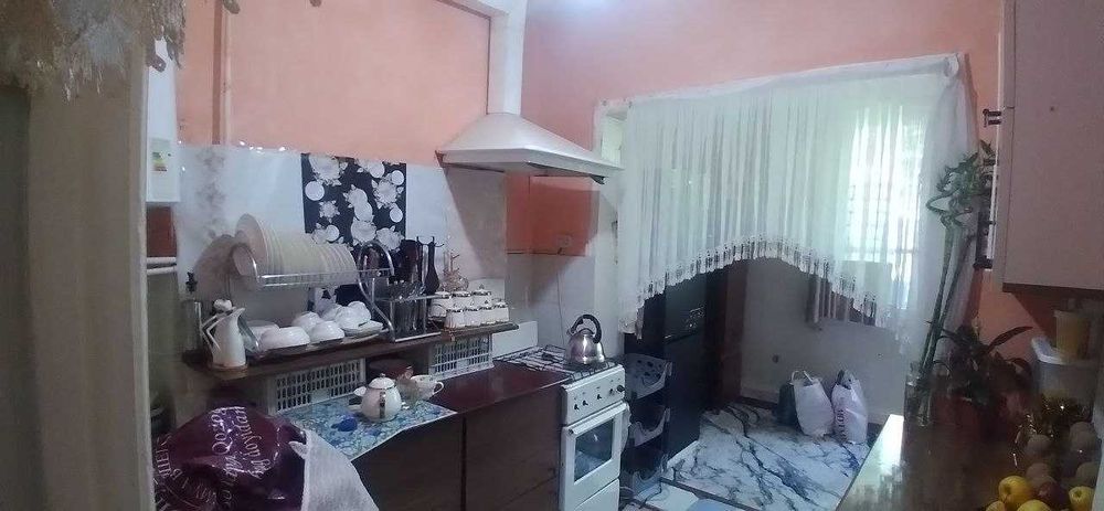 Продаётся дом 2х комнатный на третьем этаже