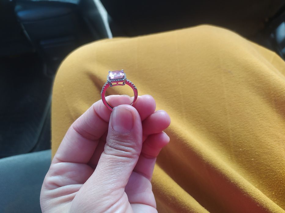 Продам серебренное кольцо