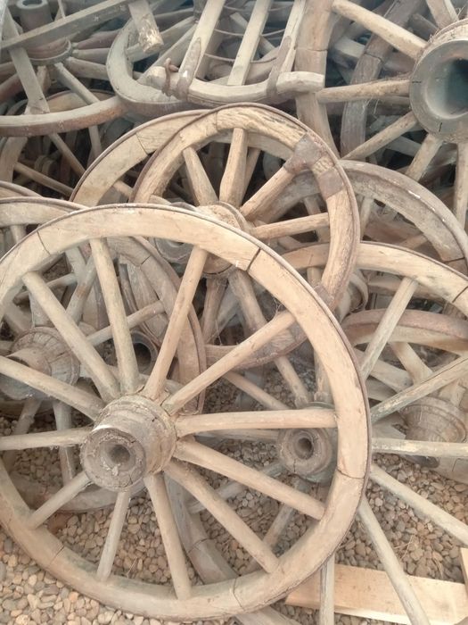 Roți din lemn pentru căruță
