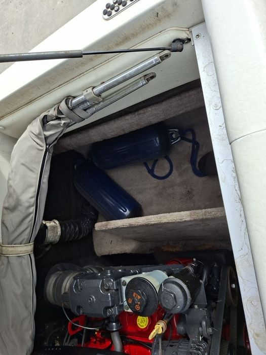 Катер Stingray 190