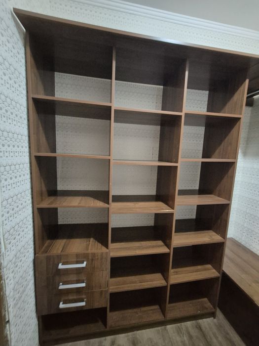 Продам мебель для гардеробной комнаты