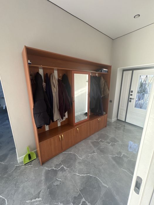 Мебель для прихожей коричневый свет