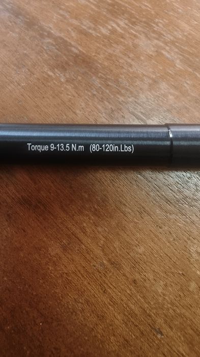 Предна проходна ос за вилка Rock Shox ,FOX 15 x 110,15х100