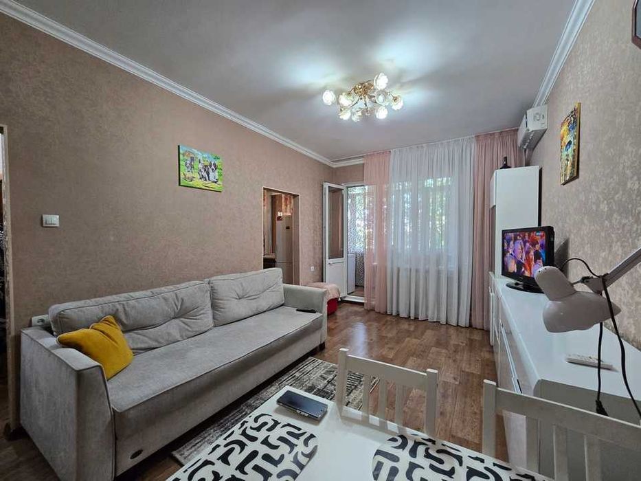 Продам 1ком. квартиру Навои 316