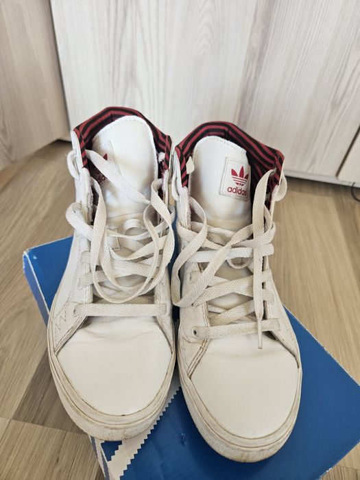 Маратонки adidas 36 2/3