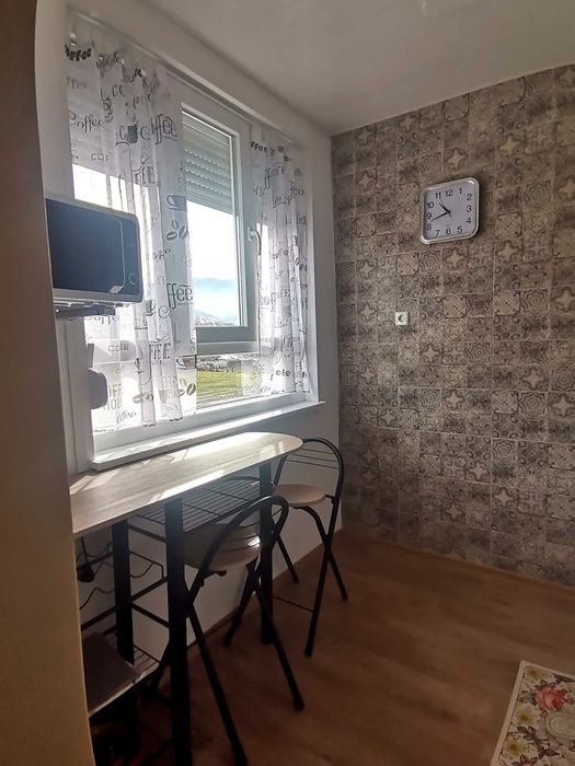 Отдавам под наем етаж от къща