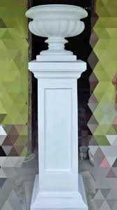 бетонна колона за парапет
