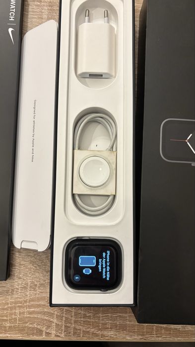 Аpple watch 5  Nike