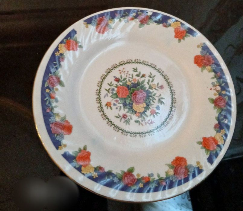 Тарелки новые 60 штук