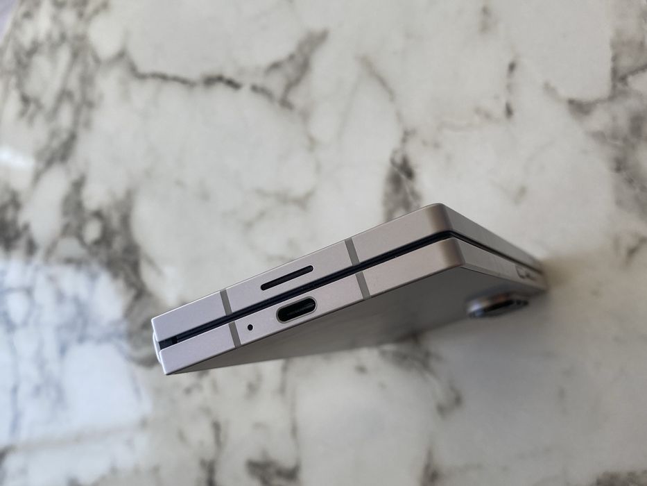 Продам Samsung Galaxy Z Fold 6
