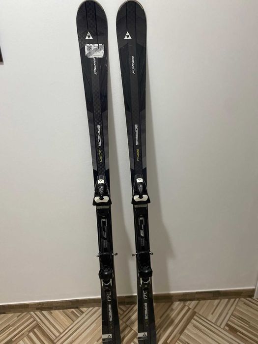 Vand schiuri si clapari second hand Fischer C-line Tribune