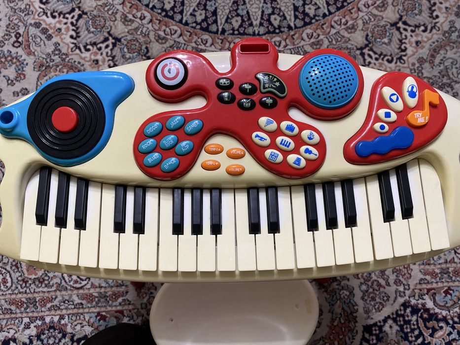 Детское пианино