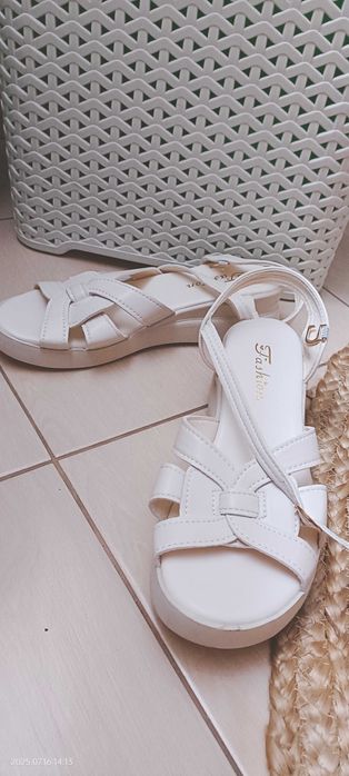 Sandale casual usoare