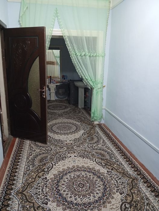 uy sotiladi 4 honadan iborat 1chi qavat