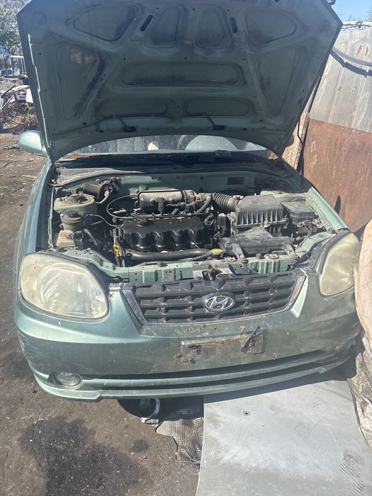 Хюндай Акцент GLS 2003г на части