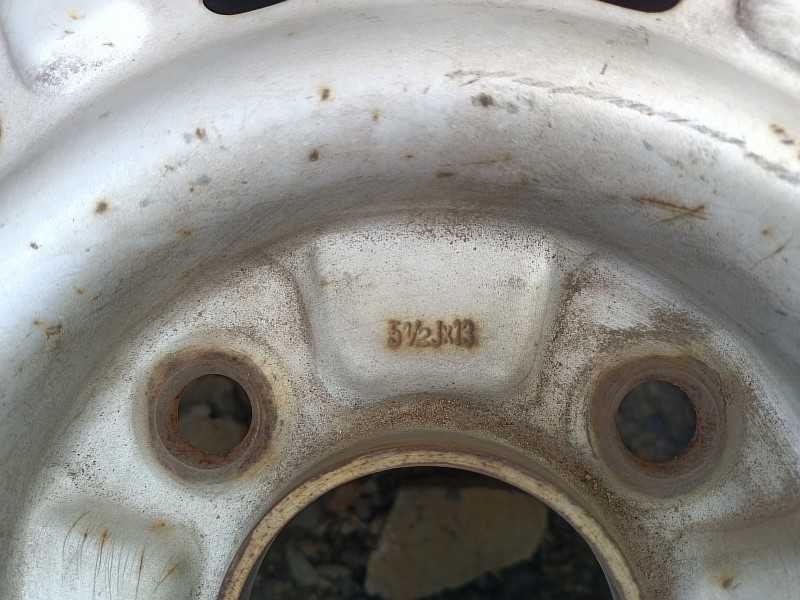 Продам ОДИН оригинальный металлический диск на Ford