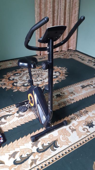 Беговая дорожка ва велотренажёр сотилади