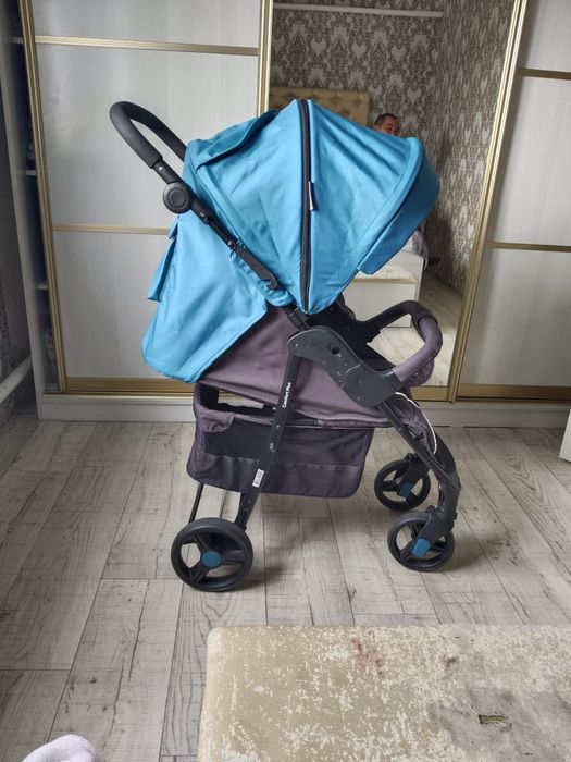 Продам коляску новая.