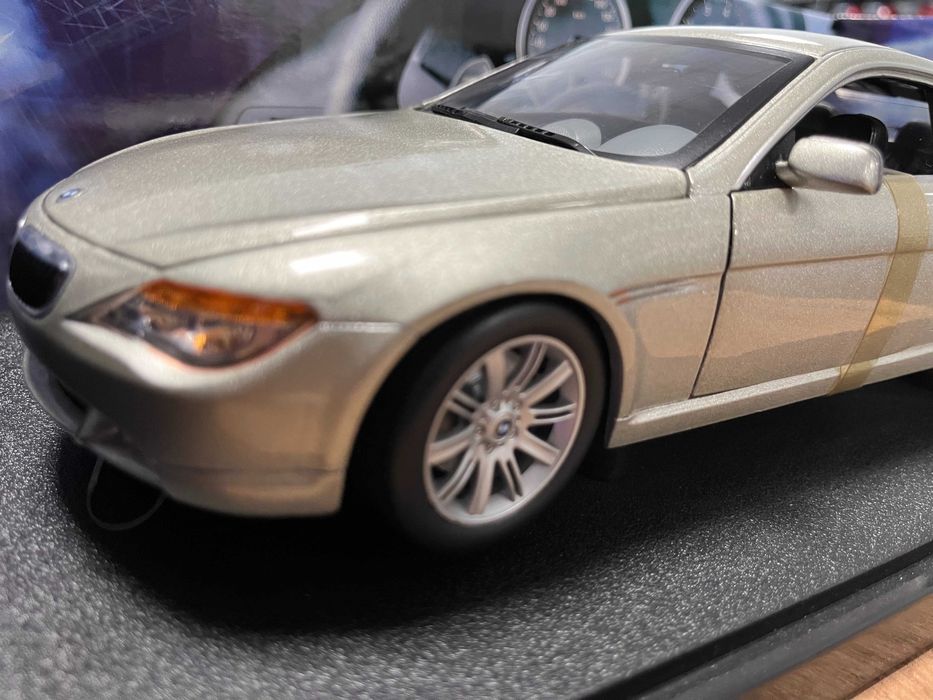 HOT WHEELS метална колекционерска количка BMW 645 Ci 2007 1:18