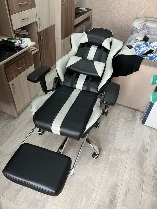 Игровое кресло компьютерное