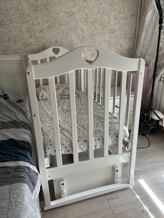 Продается детская кровать с матрасом