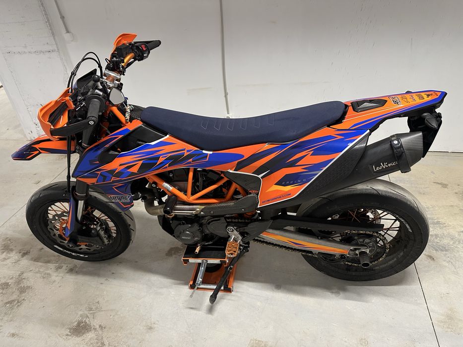 Ktm 690 smc R 2023