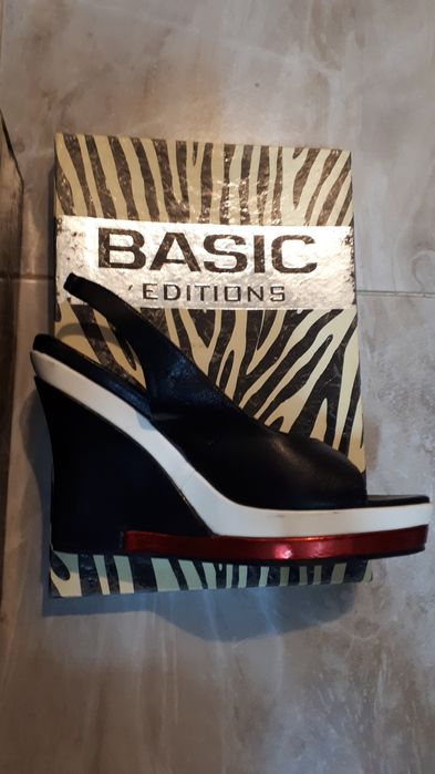 Продам женские басаножки