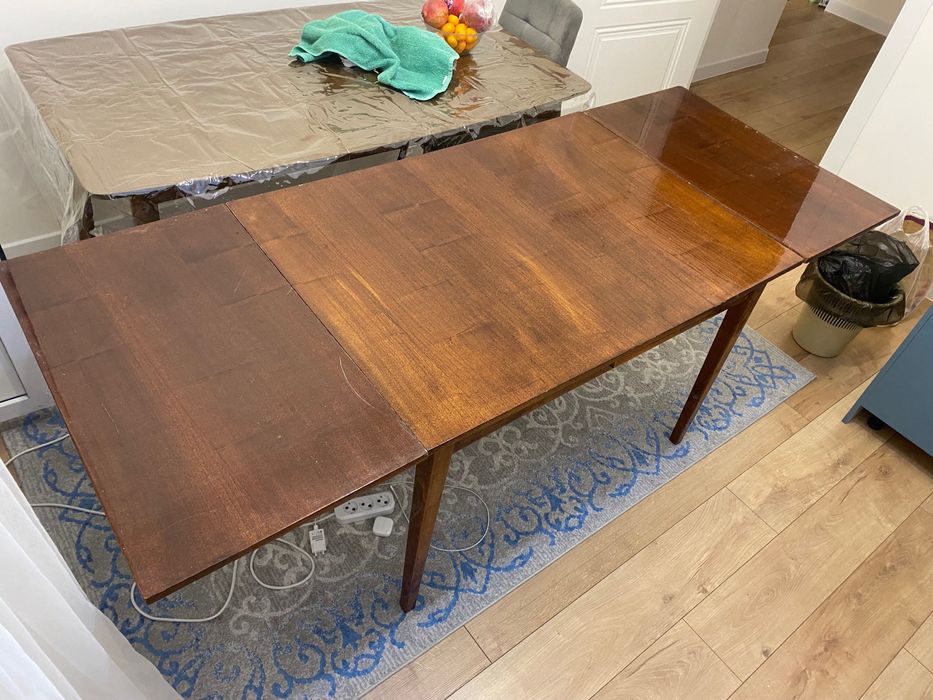 продам  стол   раздвижной .