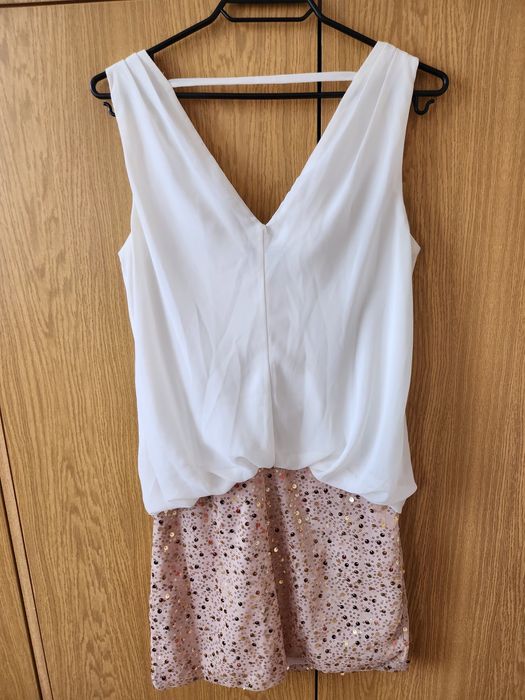 Елегантна дамска рокля