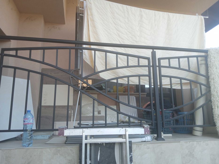 Парапети за стълбища и тераси от ковано желязо