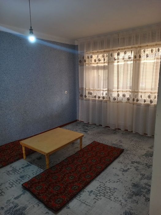 Ижарага 2.хонали уй берилади коракамиш 1/3 оилага берилади