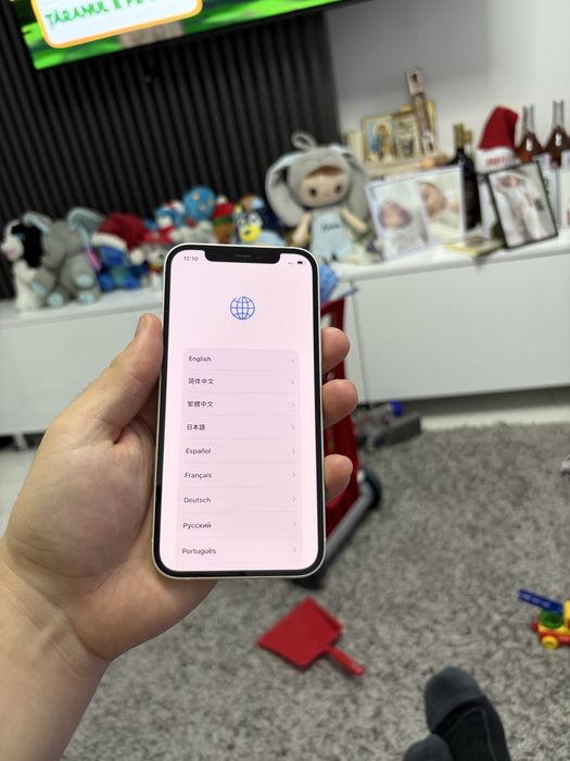 Vand iphone 12 pentru piese