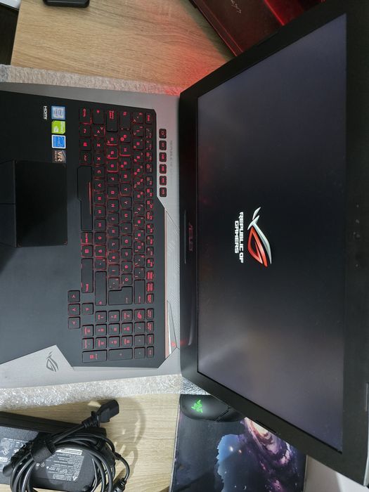 ASUS ROG G752VS | GTX 1070 8GB | 32GB RAM | i7 6700HQ | 1TB HDD+ 512GB SSD + Un slot liber ssd