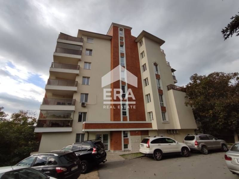 Подземен гараж за продажба, в нова тухлена сграда, кв. Бриз, Варна, до