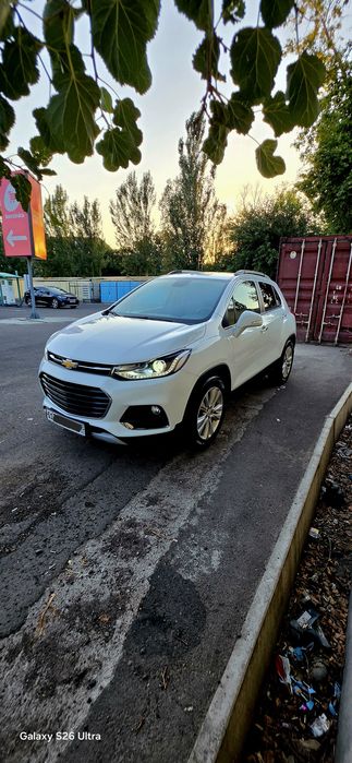 Srochno sotiladi TREKR-1  PREMIER 1.8L Kraska toza 2019yil