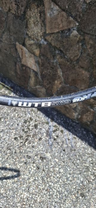 Части за dh/downhill велосипеди