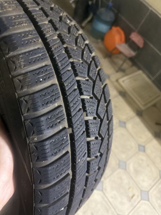 215/55/17 HiFly продам