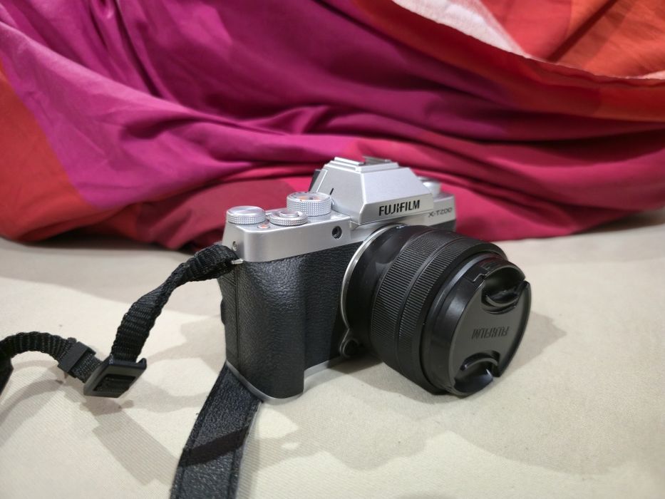 Fujifilm  x-t200