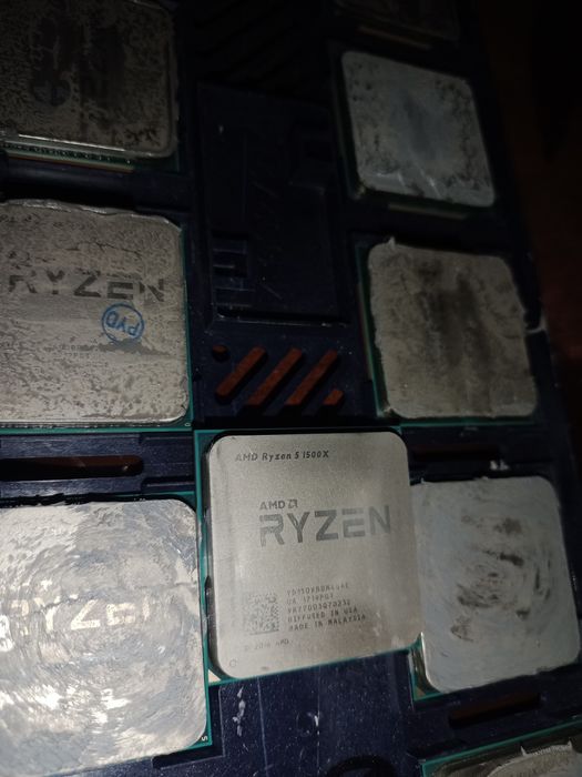 Продам процессор Ryzen 5 1500X
