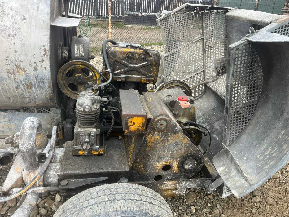 Pompa de tencuit Putzemester 13 cu motor diesel, SUCEAVA