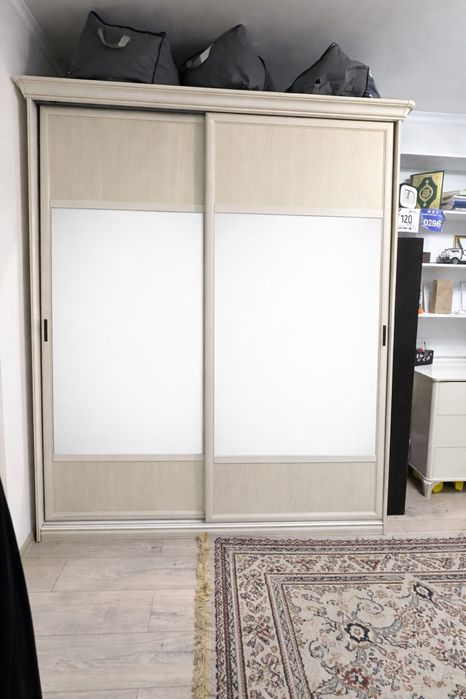 Срочно продам шкаф б/у